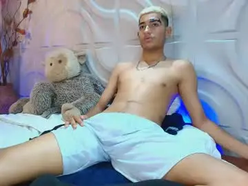 Chaturbate Free Porn Cam of itszairen