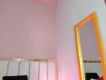 Chaturbate Best live sex cam show of laragoldd