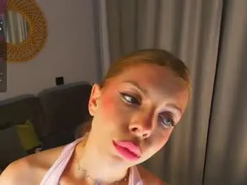 Chaturbate Live Sex Cam of lindacrystalofc