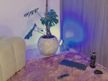 Chaturbate Live Sex of lindseymoss_