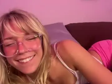 Chaturbate Adult Webcams of oliviahansleyy