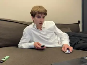 Chaturbate Best live sex cam show of panda_b0y
