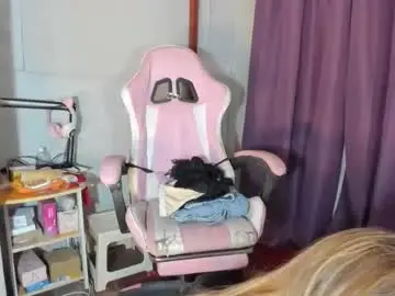 Chaturbate Sex Cam of angelmoanster2