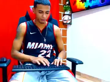 Chaturbate Best live sex cam show of cristiantayron