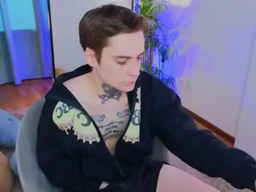 Chaturbate Live Sex Cam of drillfilow