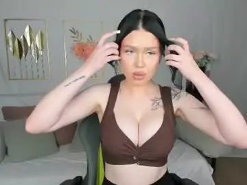 Chaturbate Live Sex Cam of mistress_of_hearts