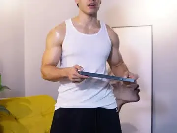 Chaturbate Adult Webcam of tian_brooks