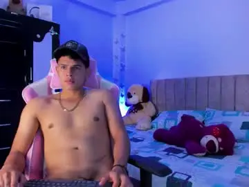 Chaturbate Live Sex Cam of adrian_prime_