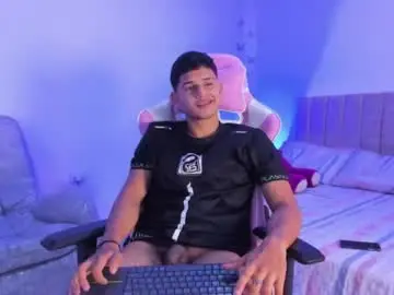 Chaturbate Private Sex Chat of adrian_prime_