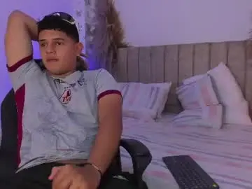 Chaturbate Live Sex of adrian_prime_
