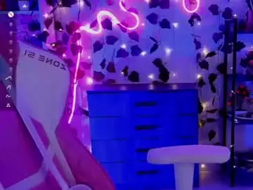 Chaturbate Sex Chat of alice_tails