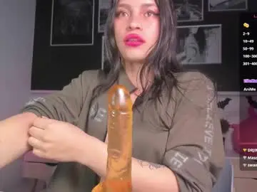 Chaturbate Live Sex Cam of ariadna_dawson8