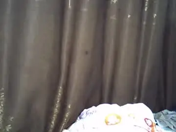 Chaturbate Free Porn Cam of cute_emmy1