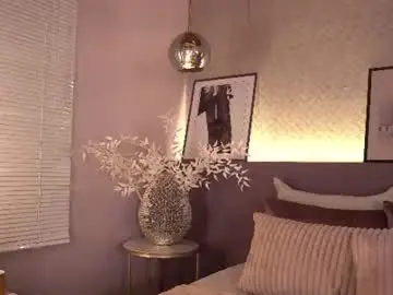 Chaturbate Best live sex cam show of ellediane