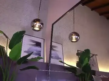 Chaturbate Best live sex cam show of ellediane