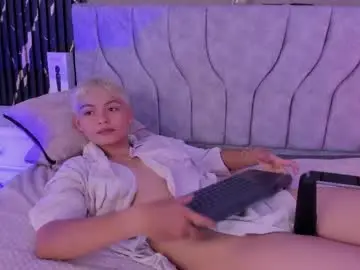 Chaturbate Live Sex Cam of tefi_meow_