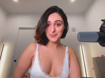 Chaturbate Best live sex cam show of maevemads
