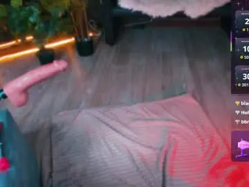 Chaturbate Live Sex Cam of mira_fyre