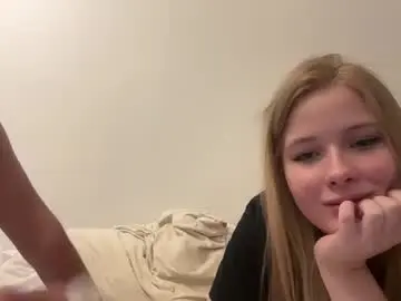 Chaturbate Adult Video Chat of wekittycluby