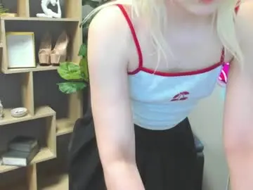 Chaturbate Free Porn Cam of lilysweetxo