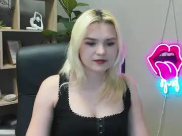 Chaturbate Watch Live Sex Cams of lilysweetxo