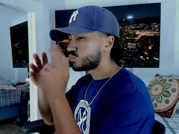 Chaturbate Nude Webcam of david_johnson372