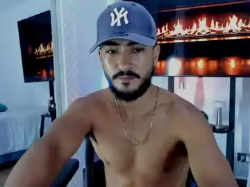 Chaturbate Free Live Porn of david_johnson372