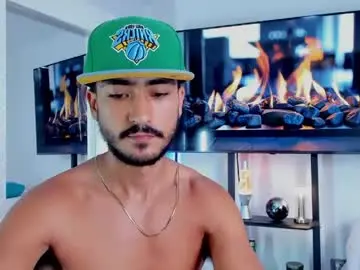 Chaturbate Live Sex Cam of david_johnson372