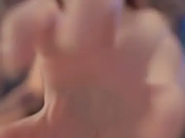 Chaturbate Live Sex Cam of glorikitty