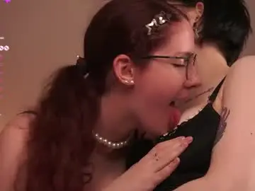 Chaturbate Watch Live Sex Cams of little_poetry