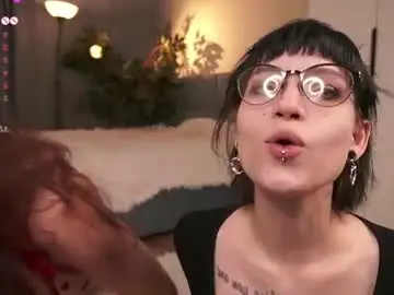 Chaturbate Free Porn Cam of little_poetry