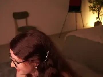 Chaturbate Live Sex Cam of little_poetry