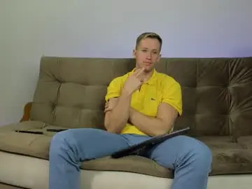 Chaturbate Nude Webcam of marc105100