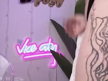 Chaturbate Best live sex cam show of violetvio1ator