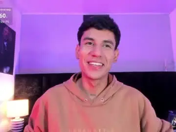 Chaturbate Live Sex Cam of damien_howard
