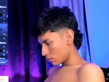 Chaturbate Watch Live Sex Cams of damien_howard