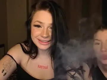 Chaturbate Live Sex Cam of lisaanddenis