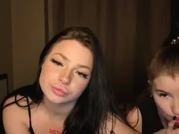 Chaturbate Best live sex cam show of lisaanddenis