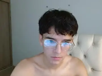 Chaturbate Live Sex Cam of noah_millerx_