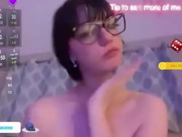 Chaturbate Best live sex cam show of lilygracexoxo
