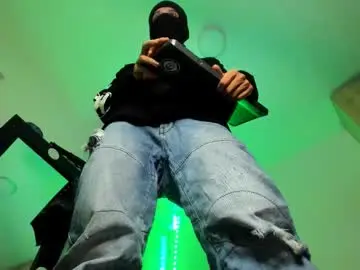 Chaturbate Watch Live Sex Cams of samuel_suarez