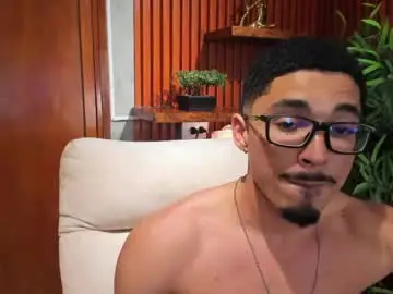 Chaturbate Nude Webcam of eros_becker_