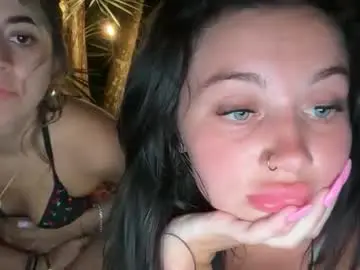 Chaturbate Live Sex Cam of paytonpeachy
