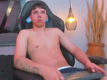 Chaturbate Watch Live Sex Cams of andy_miller5