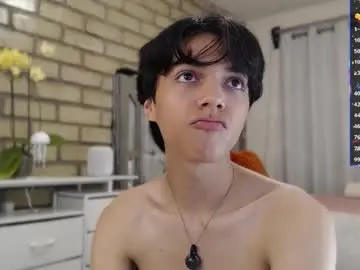 Chaturbate Live Sex Cam of bl_cos