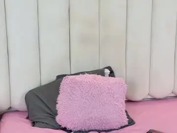 Chaturbate Live Sex Cam of ela_ebony_