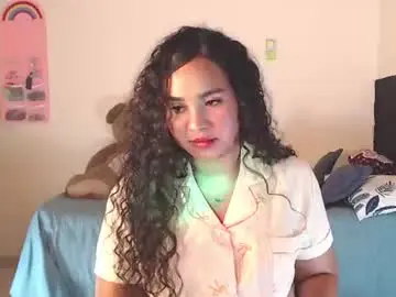Chaturbate Live Sex Cam of luciana_keating