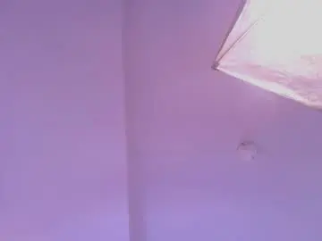 Chaturbate Live Sex Cam of mhia_kate