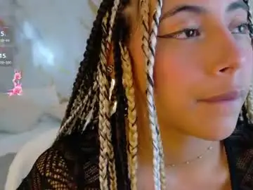 Chaturbate Best live sex cam show of miajones_blowjob