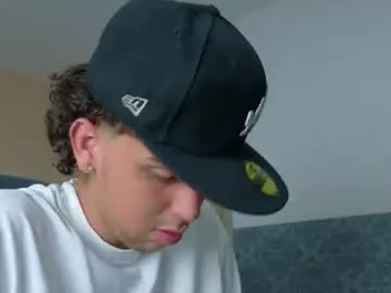 Chaturbate Watch Live Sex Cams of twister_lennox